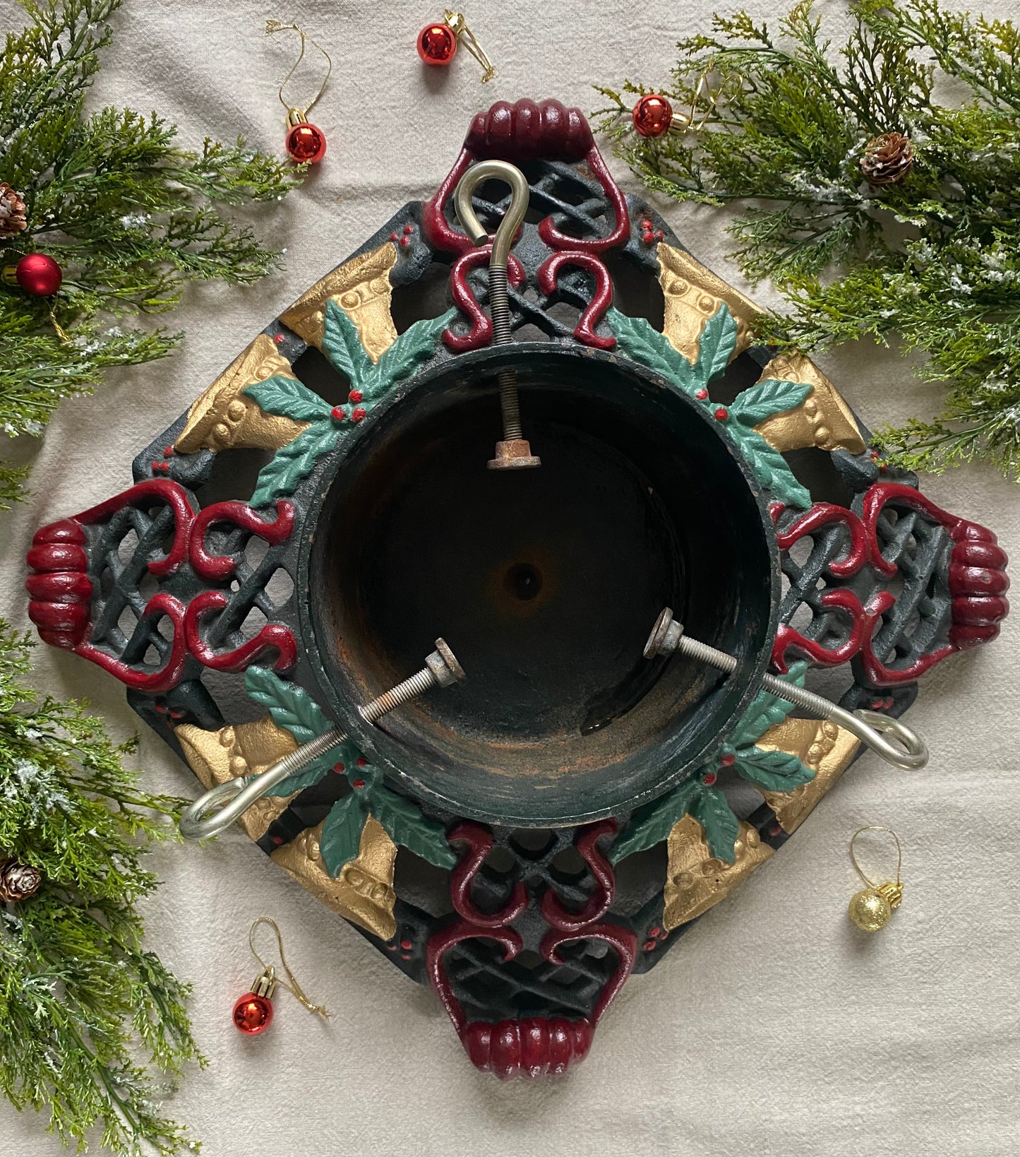 Vintage gietijzeren kerstboomvoet