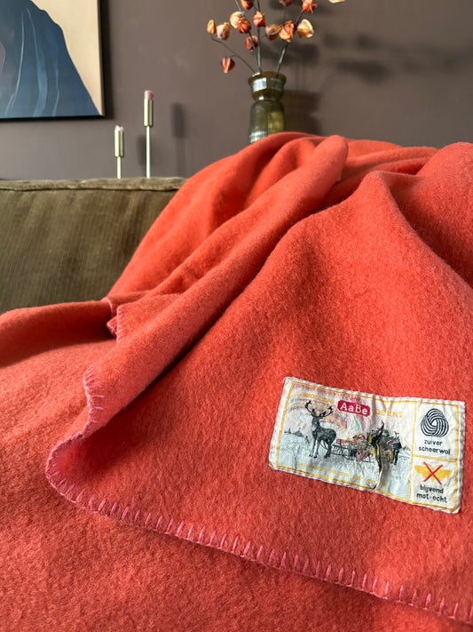 Vintage Aabe koraalrode wollen deken | 186 x 242 cm