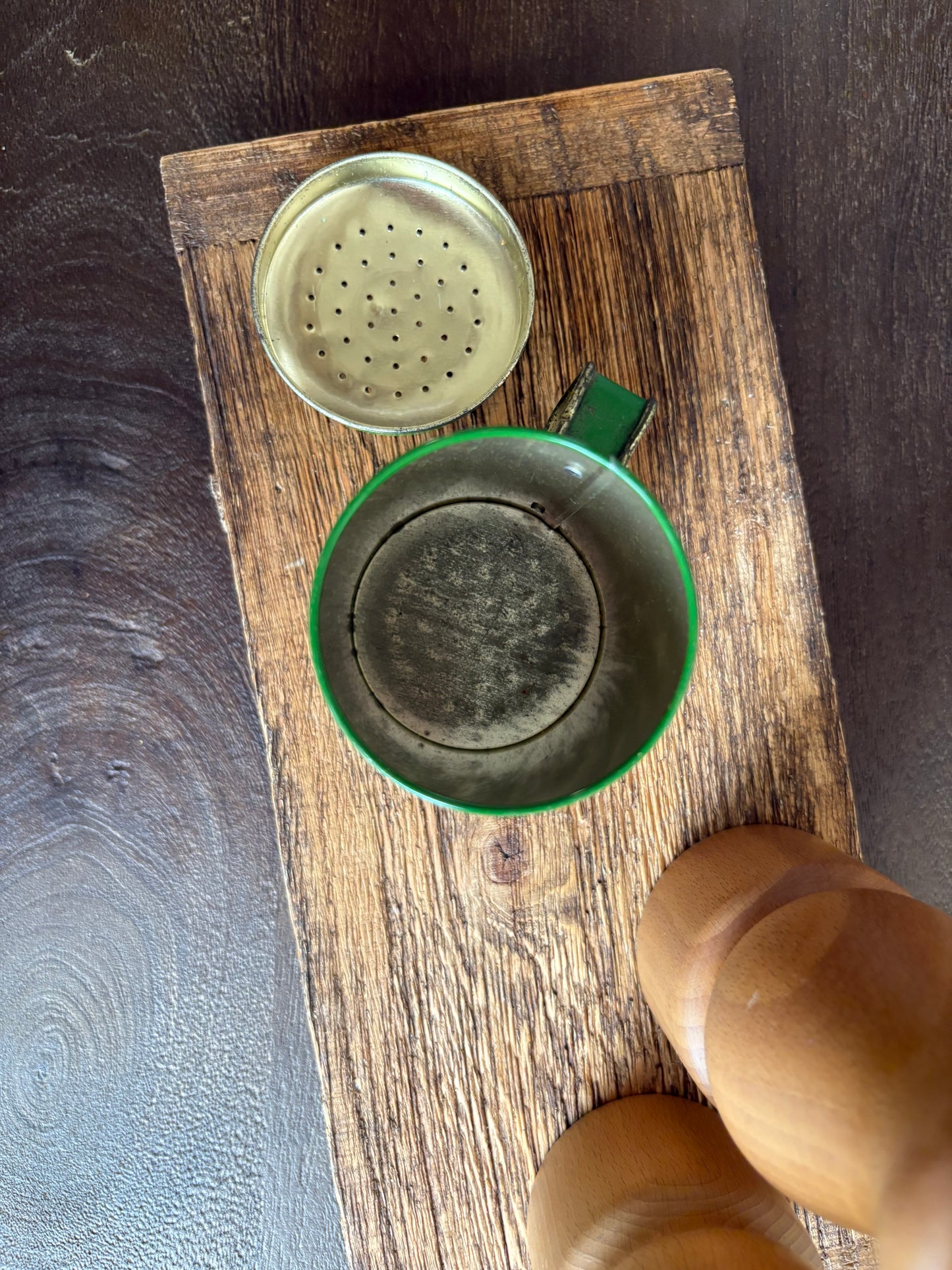 Vintage metalen peper strooibus