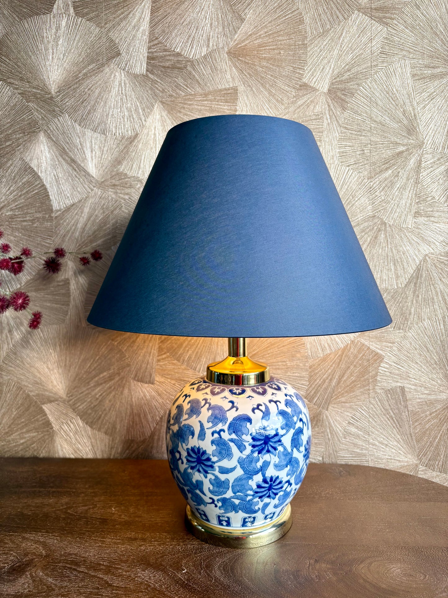 Vintage blauw porseleinen tafellamp met kap