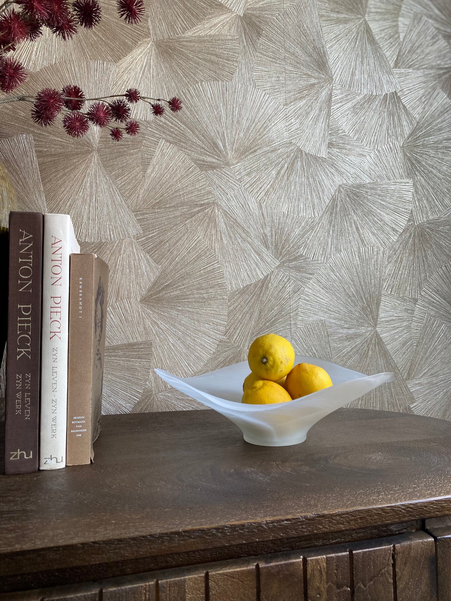 Vintage schaal van opaalglas